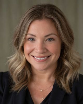 Photo of Laura Tarr, Psychiatric Nurse Practitioner, MSN, PMHCNS-
