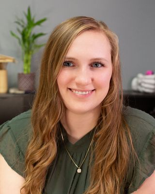 Photo of Kami Roach, Counselor, LCPC