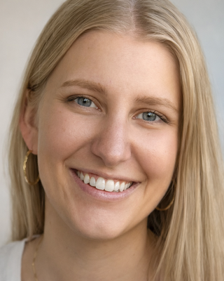 Photo of Emily Cardona, Pre-Licensed Professional, MS, NCC, LAPC