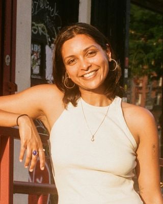 Photo of Riya Baphna, Pre-Licensed Professional