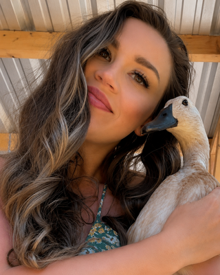 Photo of Mariah Powell, Counsellor, MC, RCC