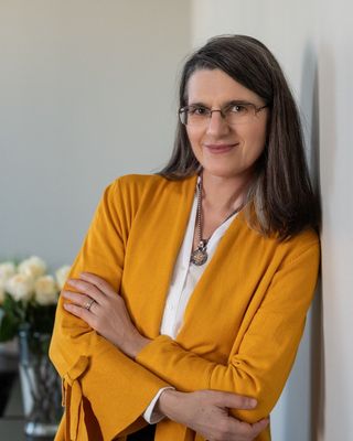 Photo of Isabella Scapini-Burrell, Clinical Social Work/Therapist, LCSW
