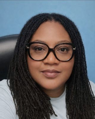 Photo of Monique Henry, Clinical Social Work/Therapist, MSW, LCSW-QS