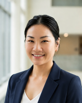 Photo of Joee Truong, Psychiatric Nurse Practitioner, PMNHP