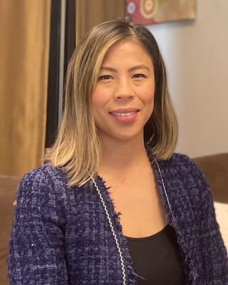 Photo of Thi Wlodarski, Marriage & Family Therapist, MS, LMFT