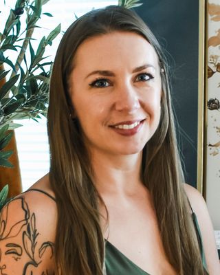 Photo of Alyssa Wurzburg, Pre-Licensed Professional, MFTC