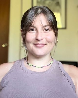 Photo of Tori Lynn Farris, Marriage & Family Therapist, LMFT, Reiki 3, 200 RYT