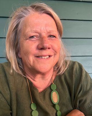 Photo of Lynne Kennedy - lynne kennedy, Counsellor, AAFT