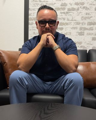 Photo of Robert Fragoso, Marriage & Family Therapist, LMFT