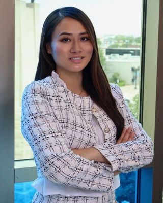 Photo of Vyvian Nguyen, Clinical Social Work/Therapist, LCSW