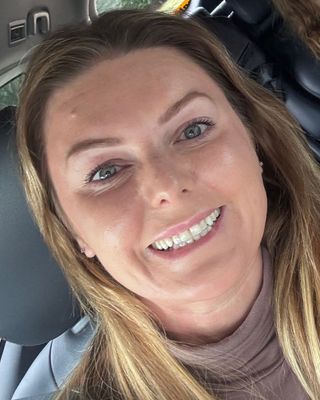 Photo of Hannah Jane Heys, Psychotherapist, MBABCP