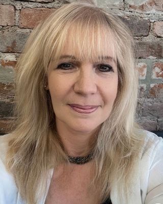 Photo of Rebecca Turner, Psychotherapist, MBACP Accred
