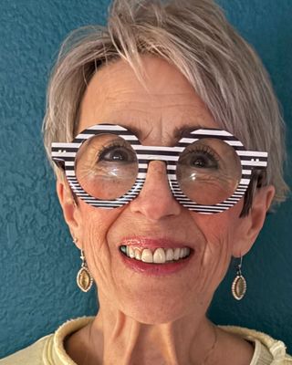 Photo of Tami Beelaert, Clinical Social Work/Therapist, MSW, LICSW