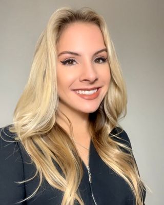 Photo of Makenzie Moffett, Marriage & Family Therapist Intern, RMFTI