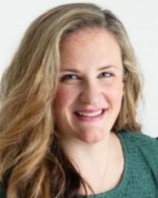 Photo of Erin McGrath, Licensed Mental Health Counselor, LMHC
