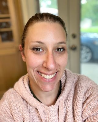 Photo of Alena Kanter, Clinical Social Work/Therapist