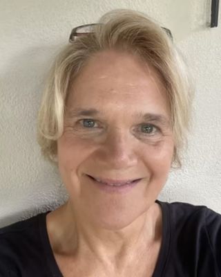 Photo of Caroline Hartshorne, Clinical Social Work/Therapist, LCSW
