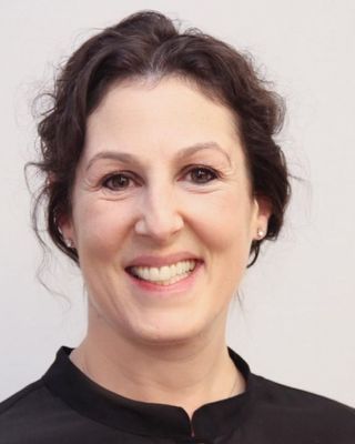 Photo of Jena Mekhlis, Counsellor, MA, RCC, ACS Q