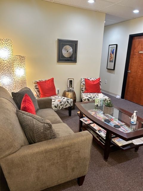 Gallery Photo of Our waiting room offers complimentary tea and snacks. Please feel free to relax and take a minute for yourself while you wait!