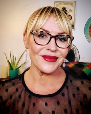 Photo of Lisa Conn, Marriage & Family Therapist, MA, LMFT