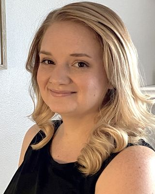 Photo of Alex Robison, Clinical Social Work/Therapist, MSW, LICSW