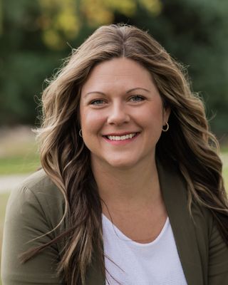 Photo of Nikki Bauer, Pre-Licensed Professional, MS, PLMHP