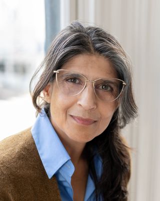Photo of Faiza Hanafi, Marriage & Family Therapist Associate, AMFT