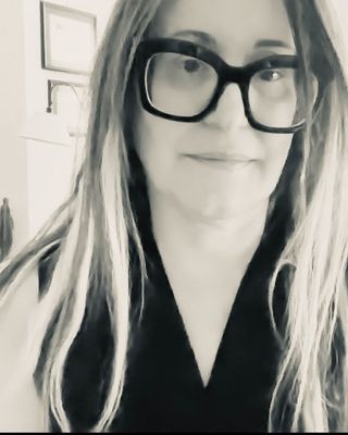 Photo of Keren Porat, Psychologist, PsyD