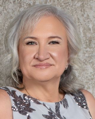 Photo of Tamara Hathaway, Psychologist, R Psyc, MSc, MFT