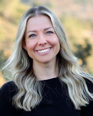 Photo of Michelle Kelly, Marriage & Family Therapist, LMFT
