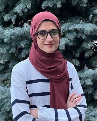 Photo of Fatima Haneef, Registered Social Worker, MSW, BSW, RSW