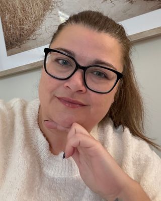 Photo of Vanessa MacEwen, Counsellor, MACP, BA(Hons, LCT-C