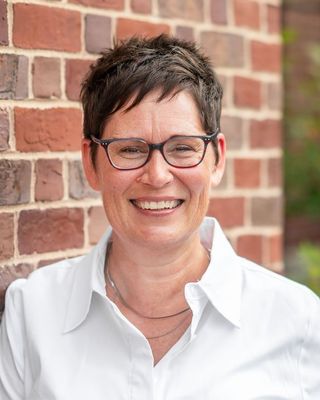 Photo of Dorothy Hunse, Counsellor, MEd, RCT-C, CCC