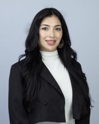 Photo of Saray Benavides, Associate Clinical Social Worker, ACSW