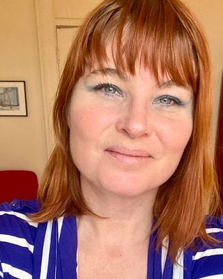 Photo of Amy Mackenzie, Counsellor, MA, RCT, CCC