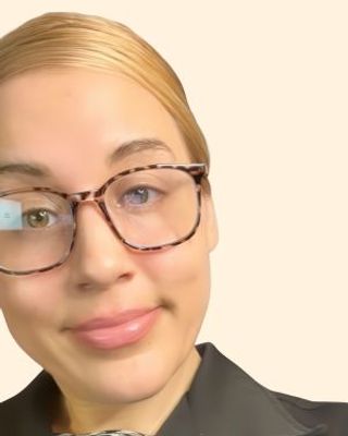 Photo of Brenda Duarte, Marriage & Family Therapist, MA, LMFT