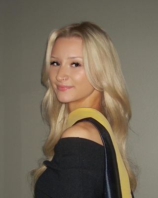 Photo of Elizabeth Anne Lewicki, Pre-Licensed Professional, LMSW