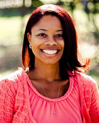 Photo of Dr. Chyneitha Cook | California Teletherapy, Psychologist in Oakland, CA
