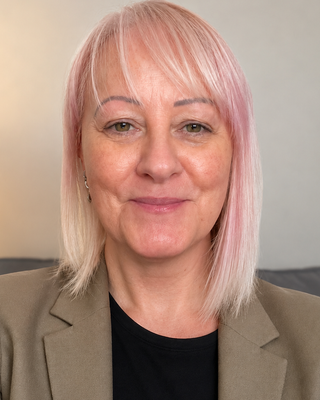 Photo of Dr Karen Foran, Psychotherapist, PhD, MBACP Accred