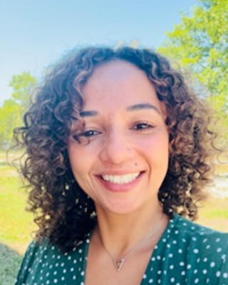 Photo of Jennifer Lin Dos Reis, Pre-Licensed Professional