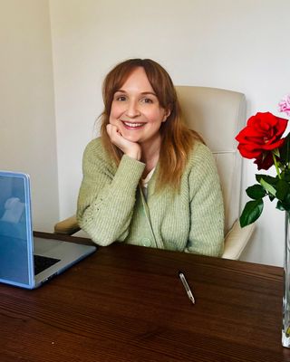 Photo of Dr Lauren Atherton - Pine Banks Psychology, Psychologist, HCPC - Clin. Psych.