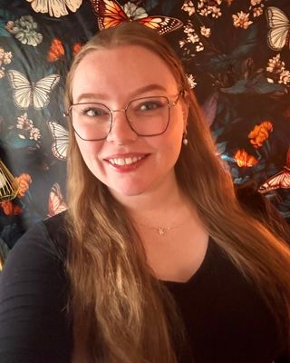 Photo of Lauryn Fjell, Licensed Master Social Worker, MSW, LMSW