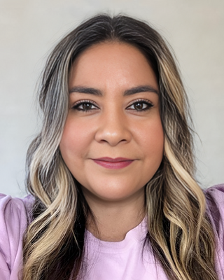 Photo of Angelica Castro, Marriage & Family Therapist, LMFT