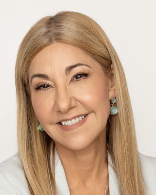 Photo of Roberta Moore, Marriage & Family Therapist, LMFT, CPA, MBA, MST, CHT
