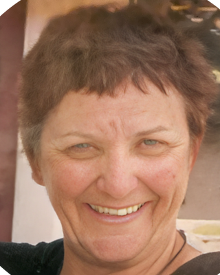 Photo of Samm Panos, Marriage & Family Therapist, LMFT