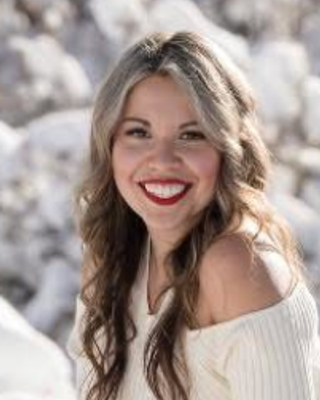 Photo of Mayra Martinez, Clinical Social Work/Therapist, LCSW