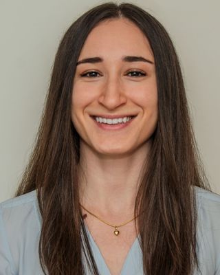 Photo of Vanessa Di Cecca, Pre-Licensed Professional, BSc, MPsy