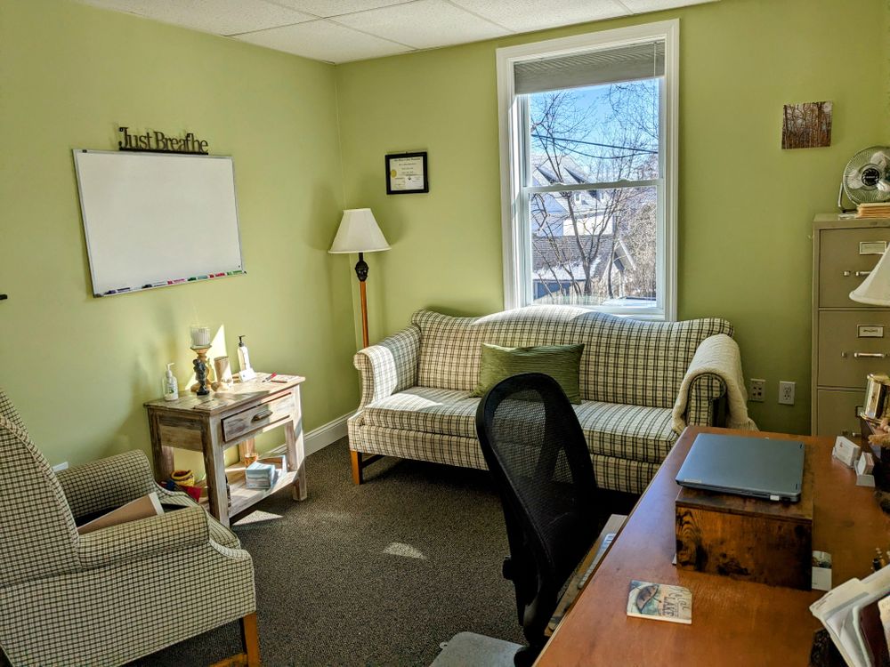 For in-person sessions, come to my relaxing space in Concord. 