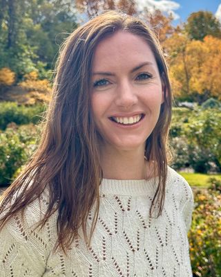 Photo of Kat Dickerson, Clinical Social Work/Therapist, LMSW, CSW-I