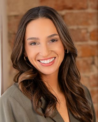 Photo of Cara Mueller, Psychiatric Nurse Practitioner, PMHNP